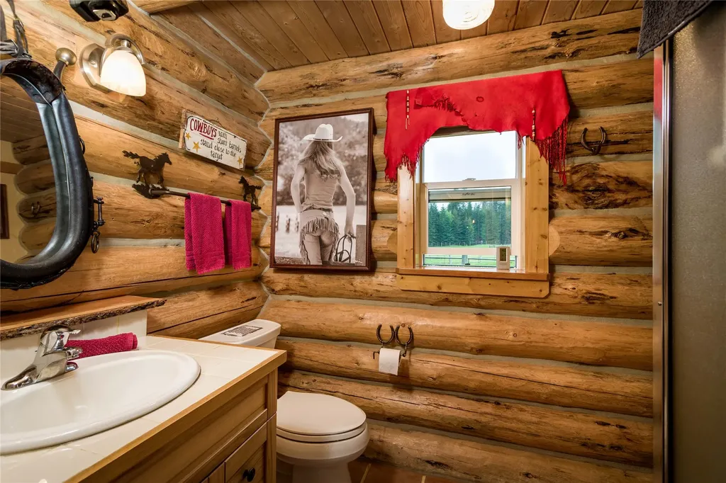 280 Shady Lane Bigfork MT 59911
