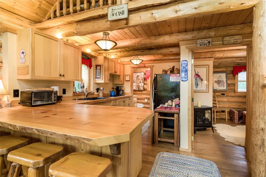 280 Shady Lane Bigfork MT 59911