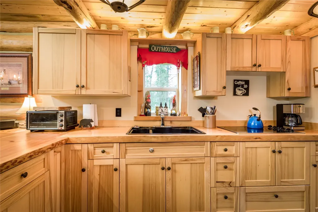 280 Shady Lane Bigfork MT 59911