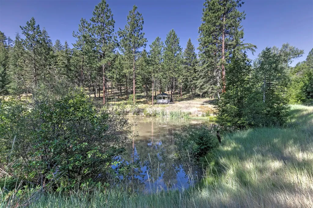 821 Fred Burr Road Victor MT 59875