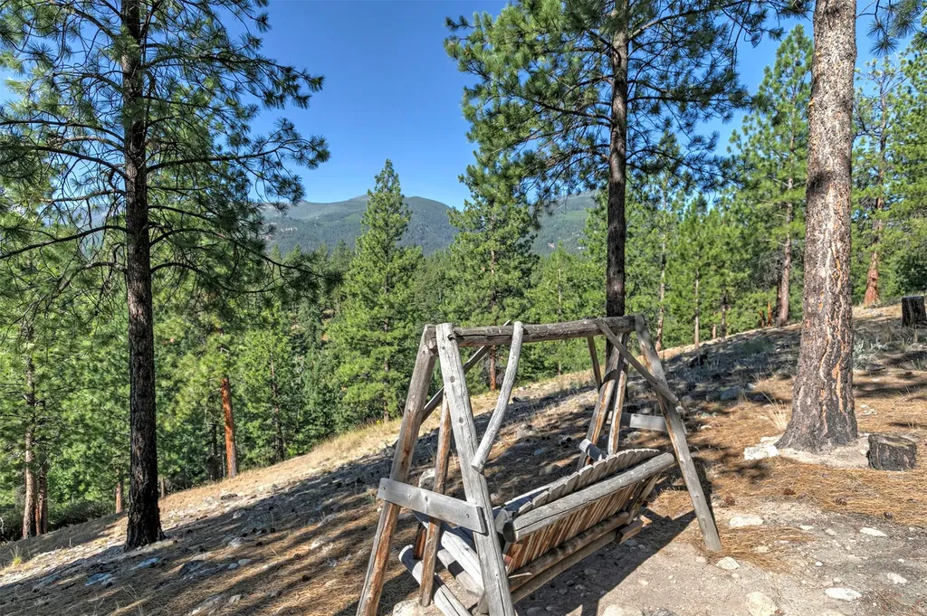 821 Fred Burr Road Victor MT 59875