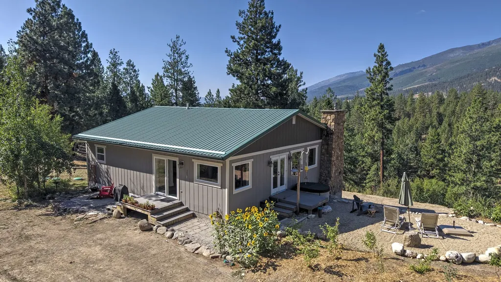 821 Fred Burr Road Victor MT 59875