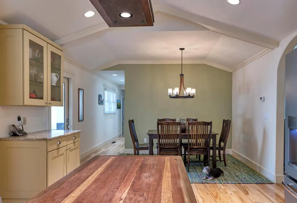 8560 Mount Highway 35 Bigfork MT 59911