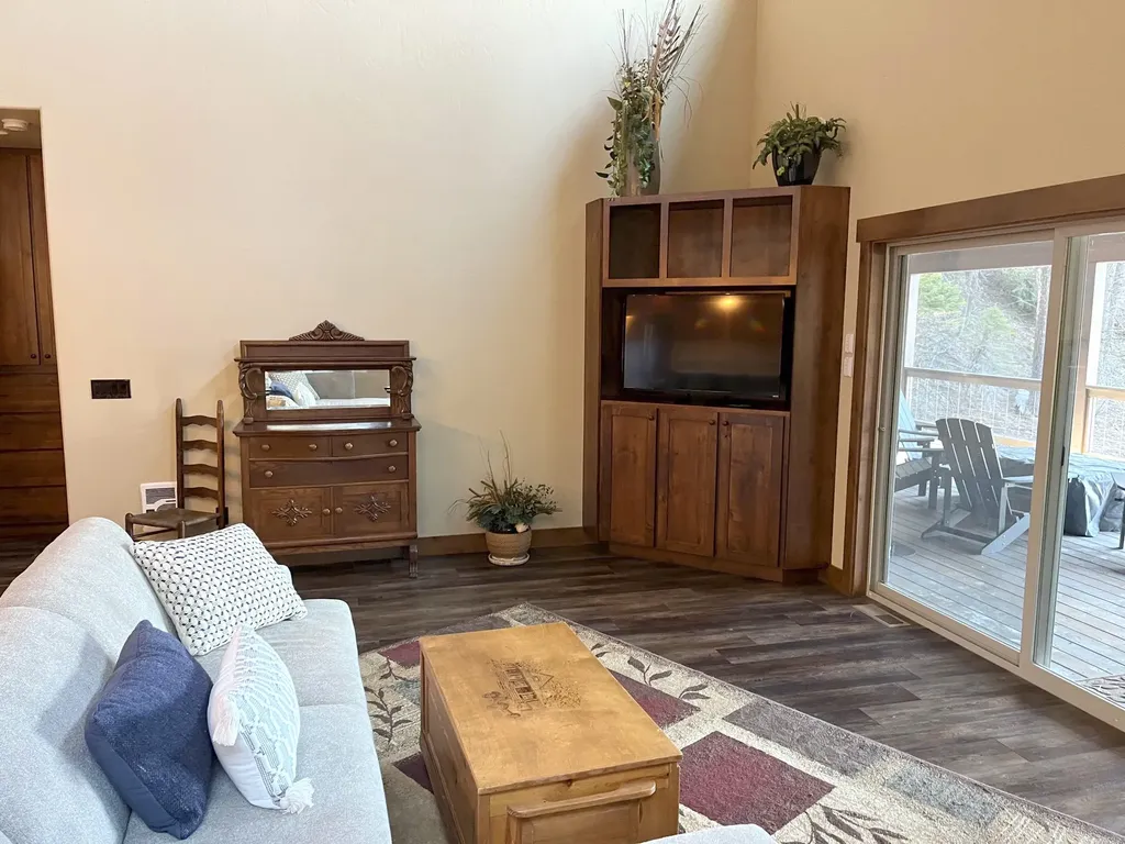 776 Summerville Road Eureka MT 59917
