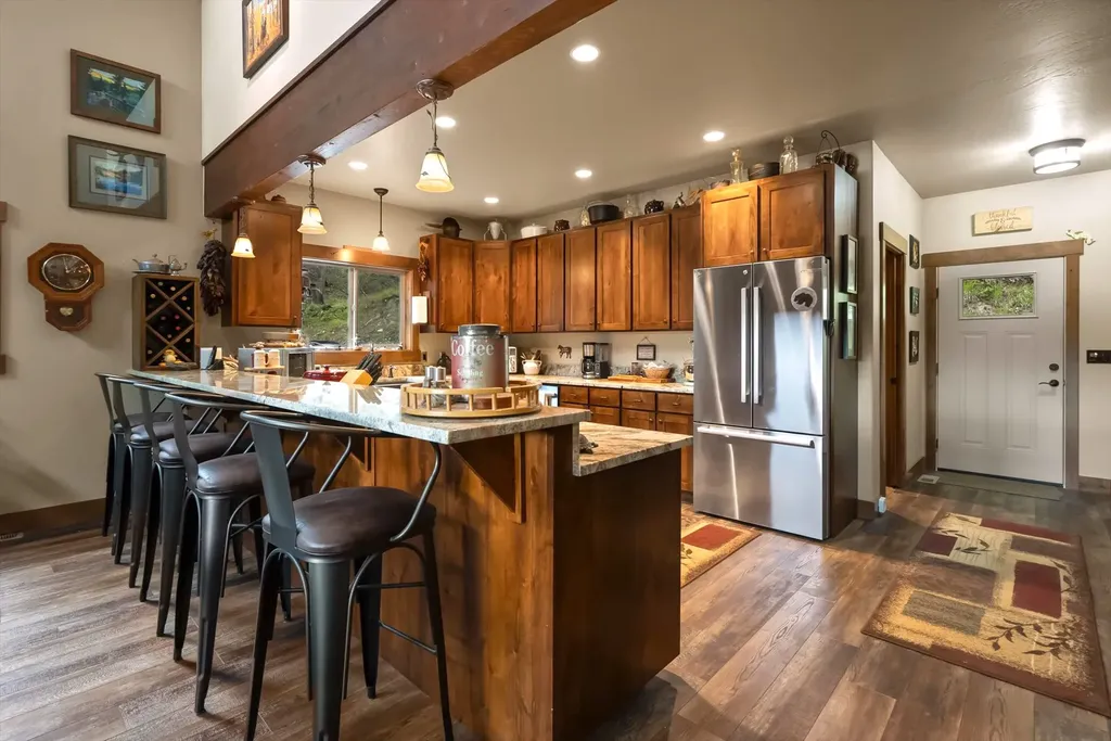 776 Summerville Road Eureka MT 59917