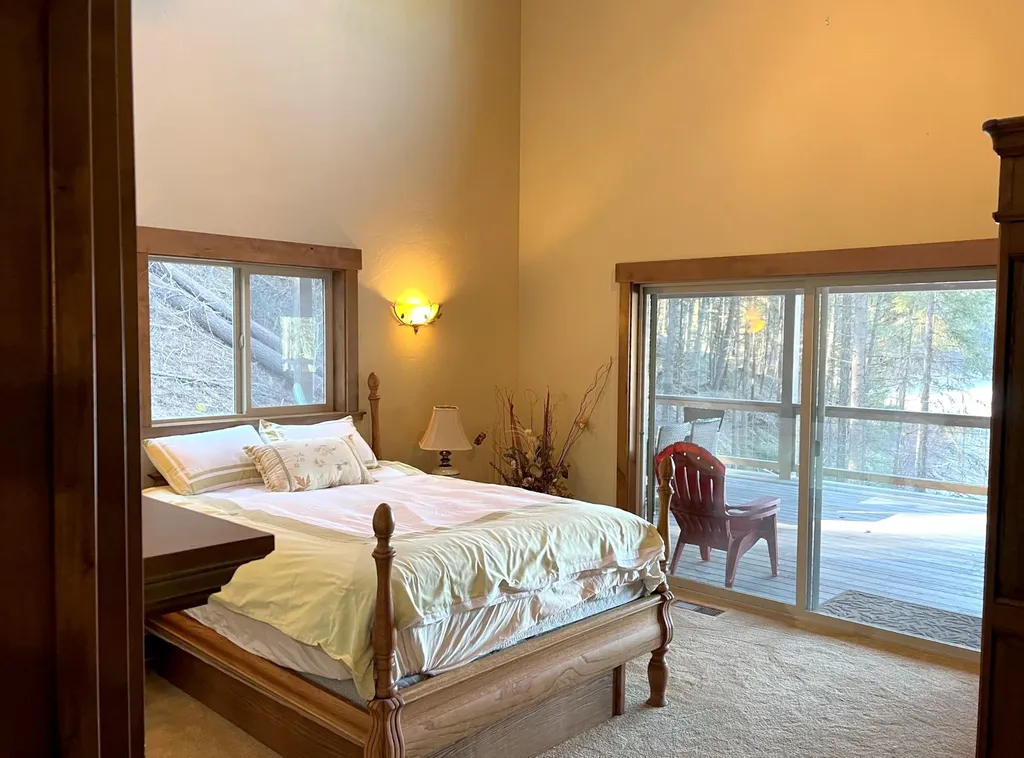 776 Summerville Road Eureka MT 59917