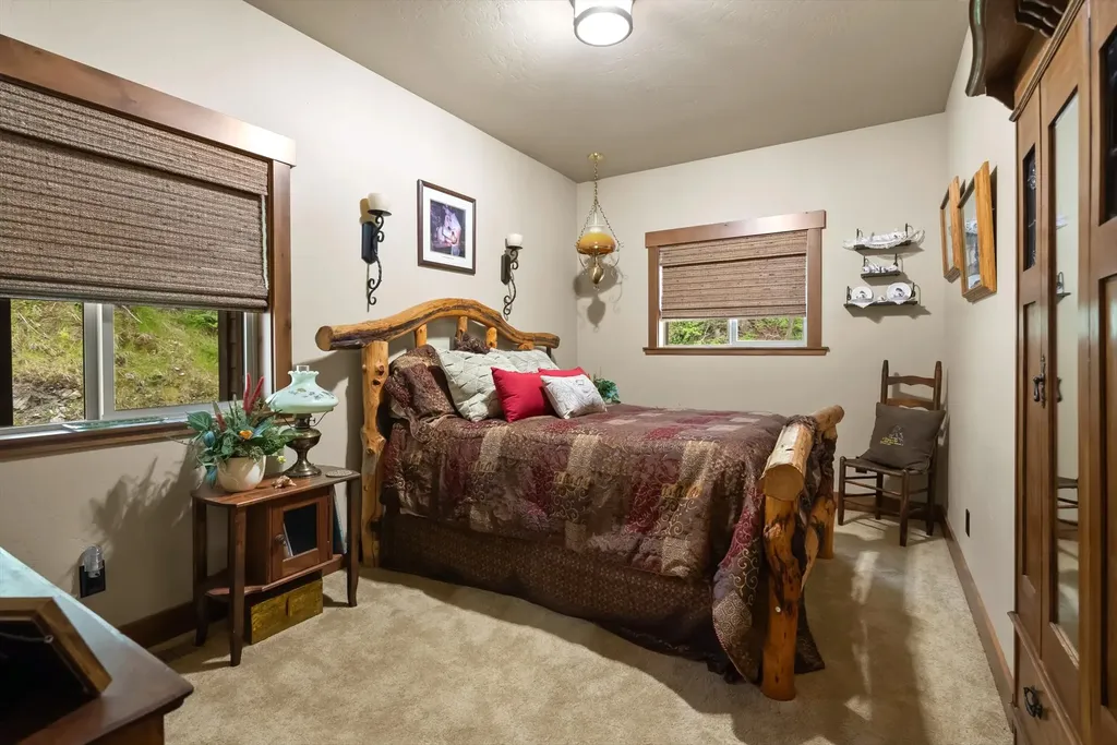 776 Summerville Road Eureka MT 59917