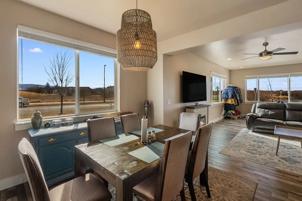926 Abigail Lane Bozeman MT 59718