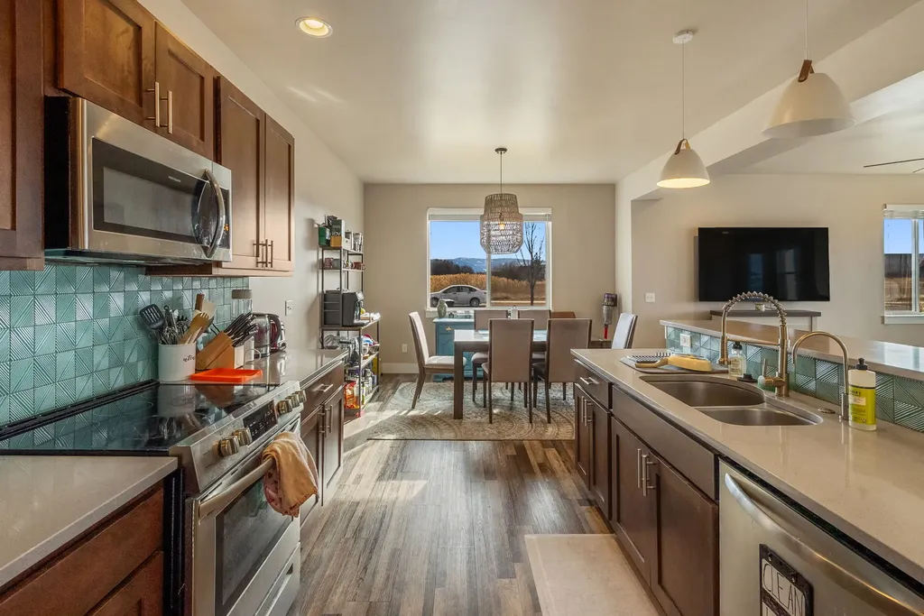 926 Abigail Lane Bozeman MT 59718