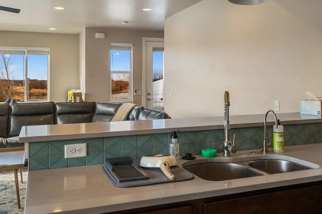 926 Abigail Lane Bozeman MT 59718