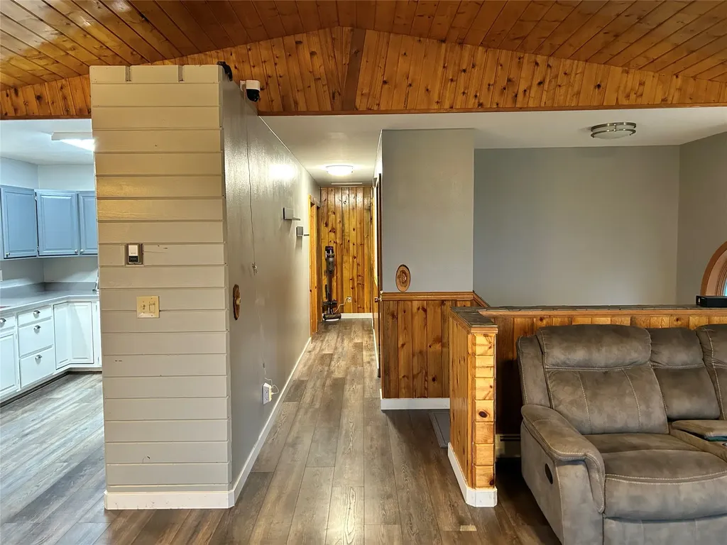 15 Hilltop Drive Clancy MT 59634