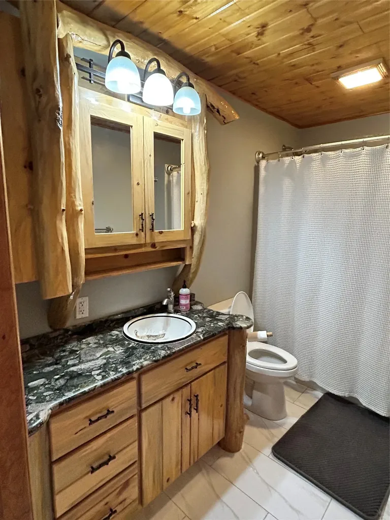 15 Hilltop Drive Clancy MT 59634