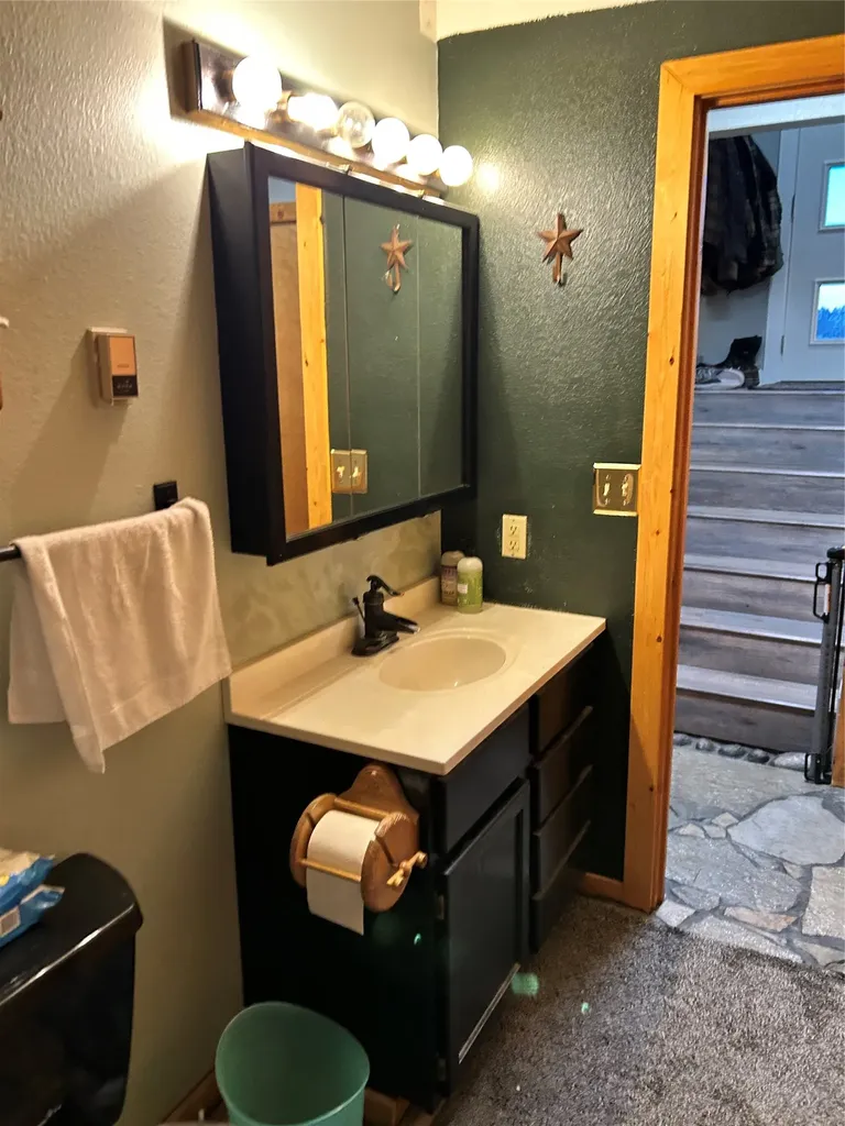 15 Hilltop Drive Clancy MT 59634