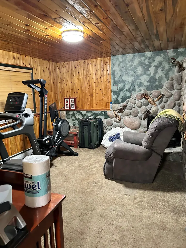 15 Hilltop Drive Clancy MT 59634