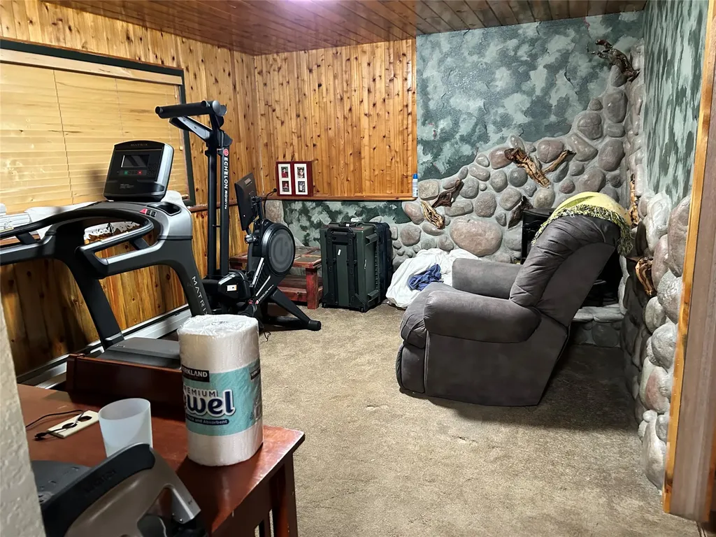 15 Hilltop Drive Clancy MT 59634
