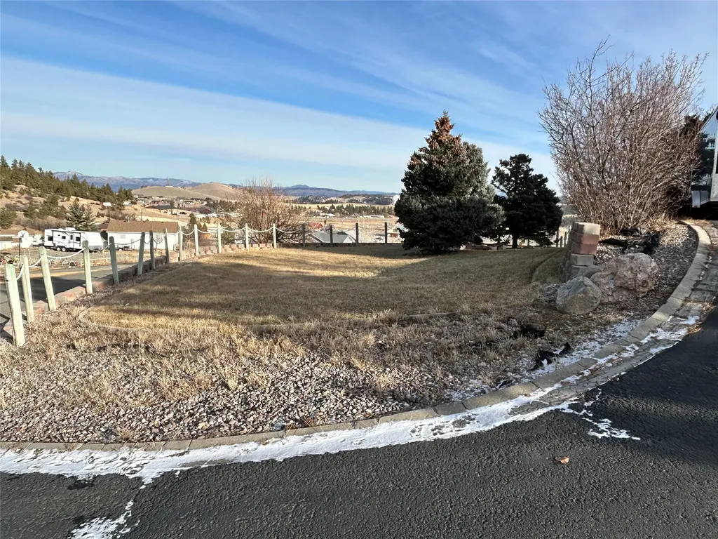 15 Hilltop Drive Clancy MT 59634
