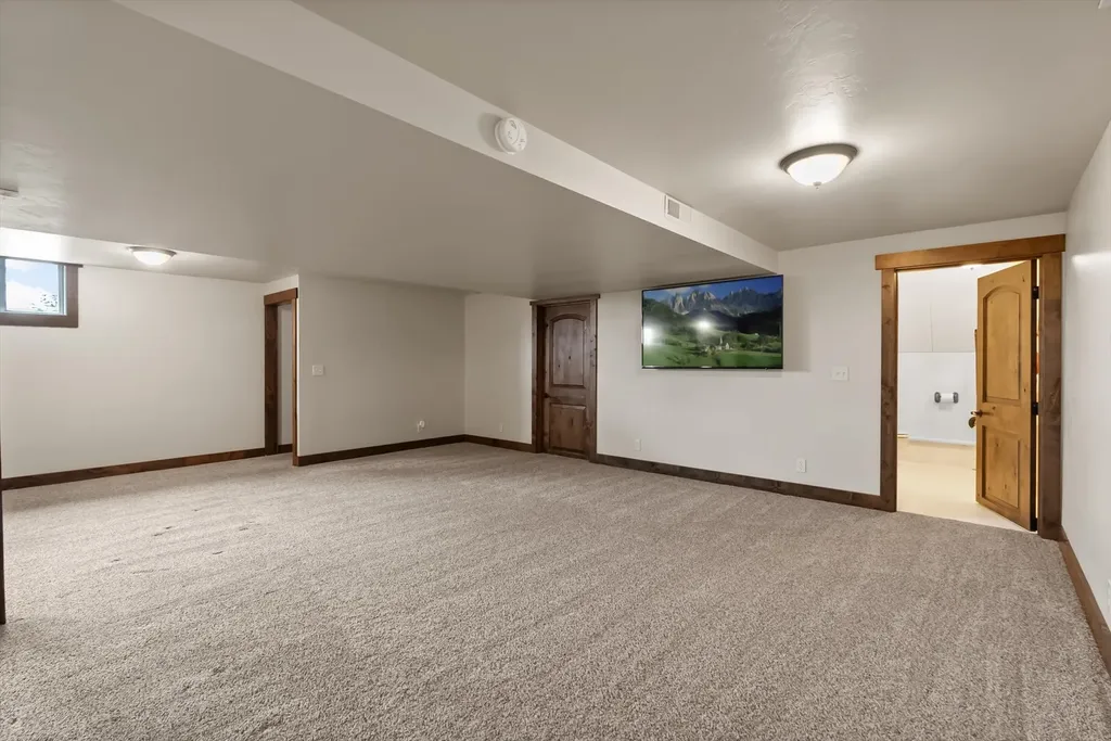 1020 Middle Road Columbia Falls MT 59912