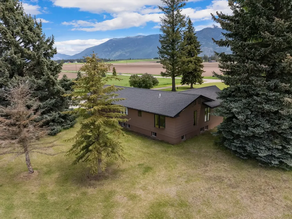 1020 Middle Road Columbia Falls MT 59912