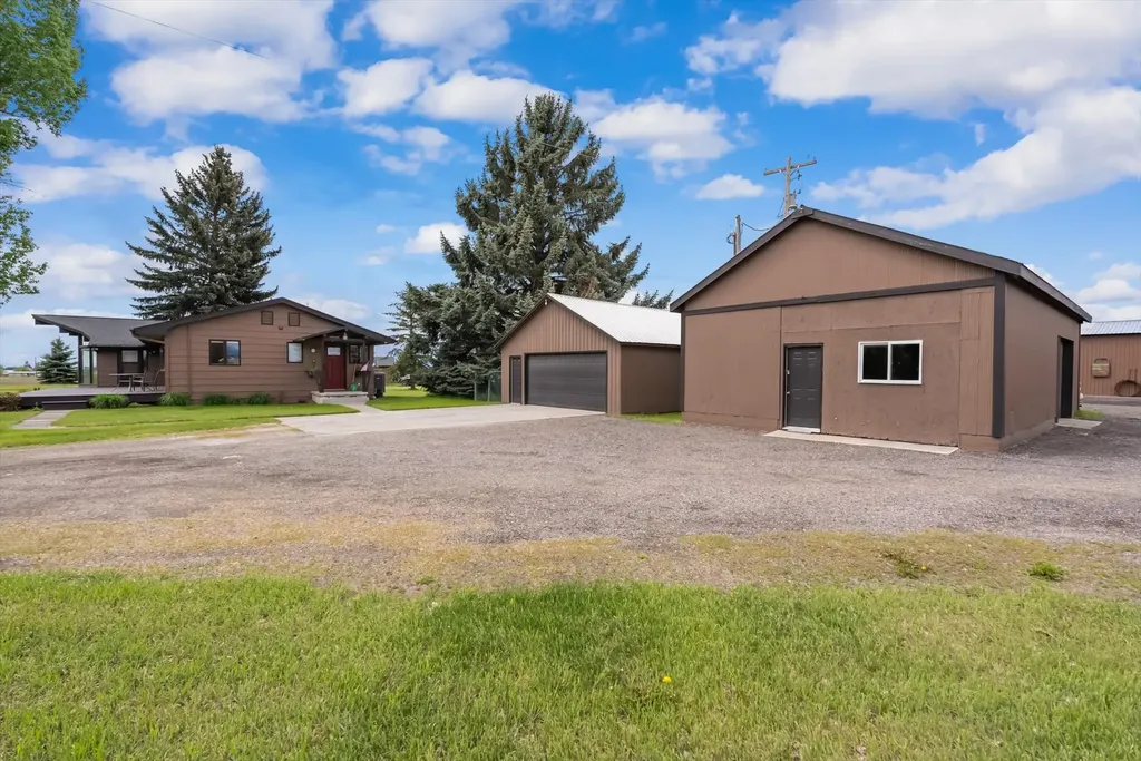 1020 Middle Road Columbia Falls MT 59912