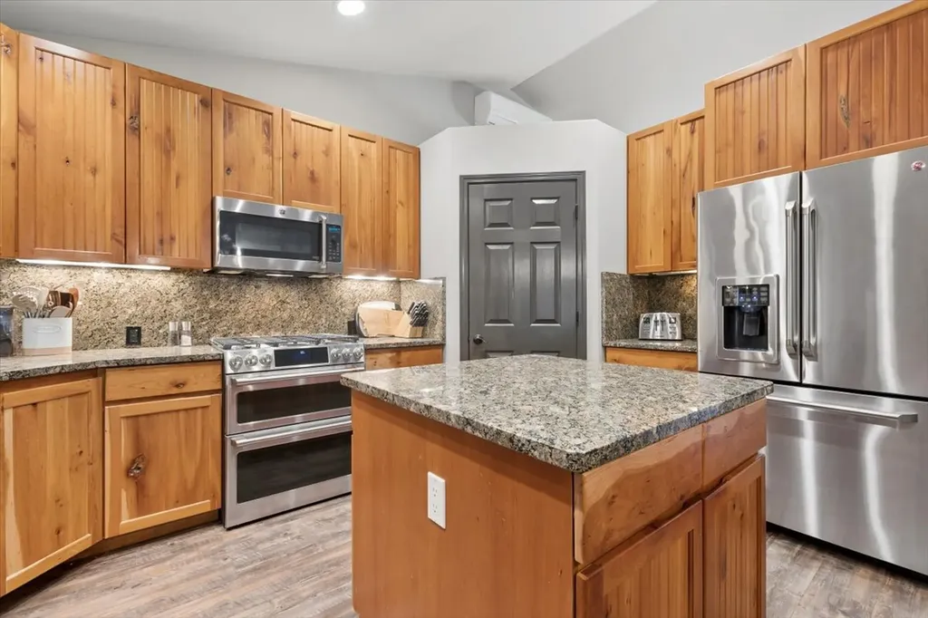 99 Pierce Lane Bigfork MT 59911