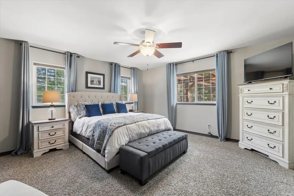 99 Pierce Lane Bigfork MT 59911