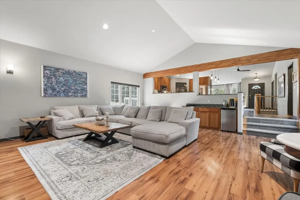 99 Pierce Lane Bigfork MT 59911