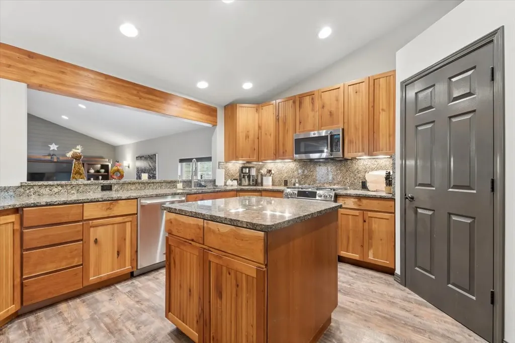 99 Pierce Lane Bigfork MT 59911