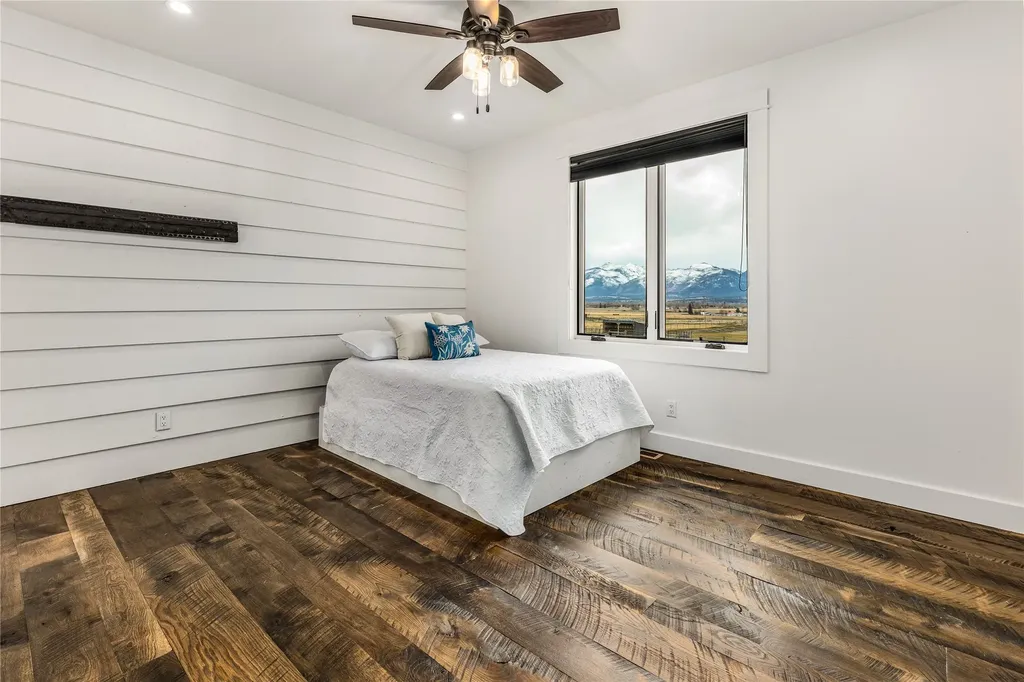 649 Little Bailey Lane Corvallis MT 59828