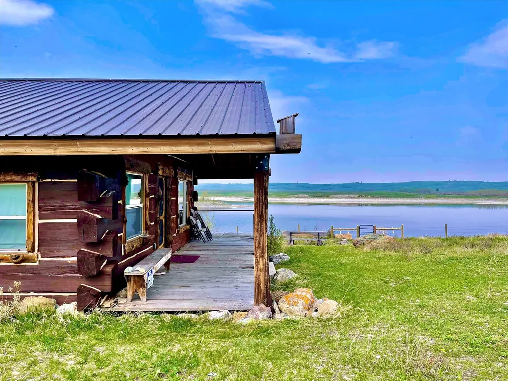 36 S Shore Road Babb MT 59411