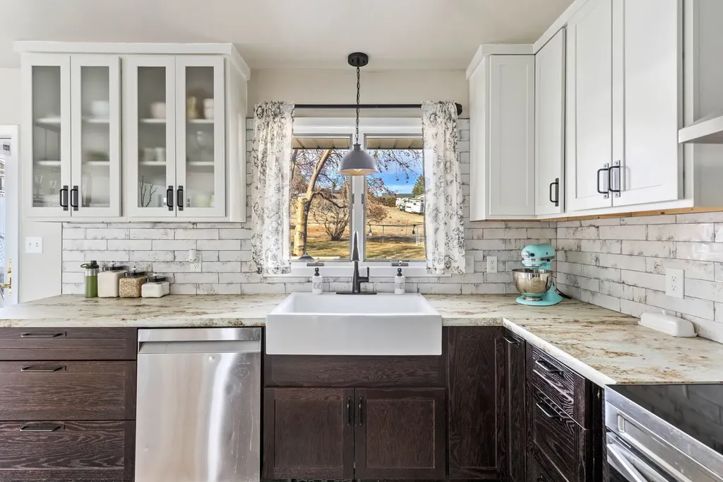 305 28th Avenue NW Great Falls MT 59404