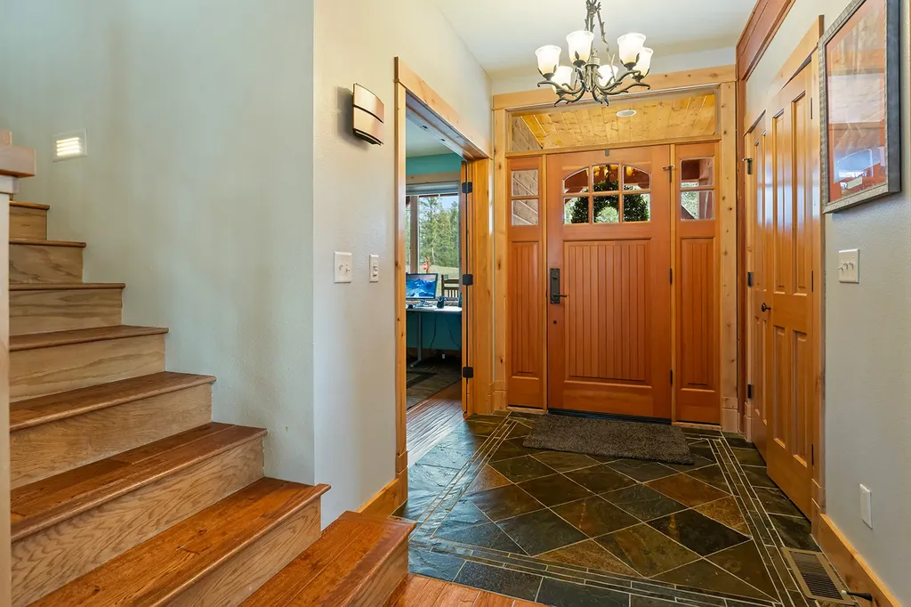 2 Grouse Court Clancy MT 59634