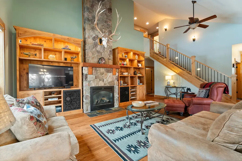 2 Grouse Court Clancy MT 59634