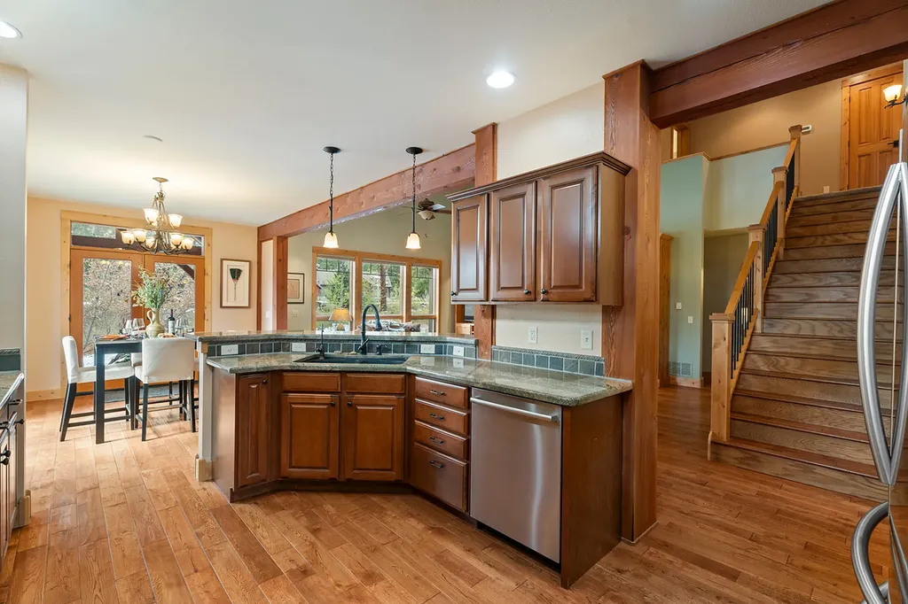 2 Grouse Court Clancy MT 59634