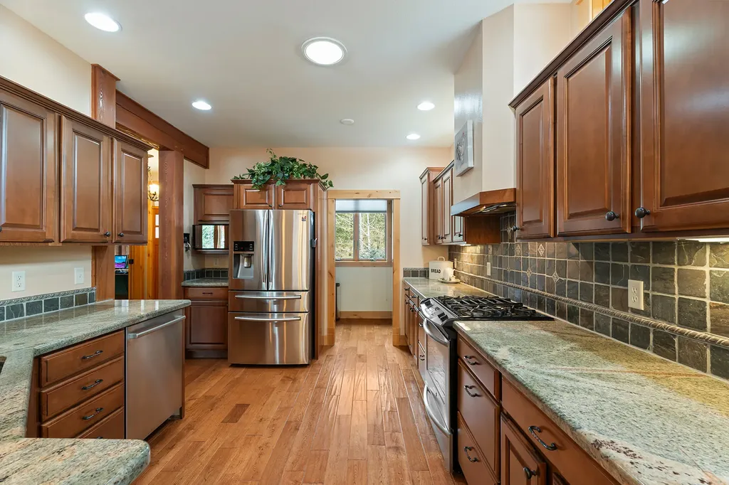 2 Grouse Court Clancy MT 59634