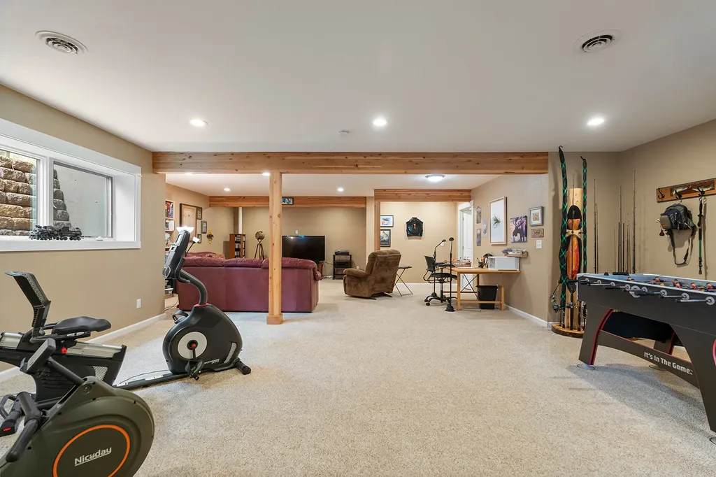 2 Grouse Court Clancy MT 59634
