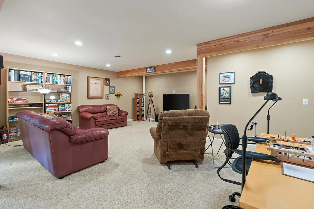 2 Grouse Court Clancy MT 59634