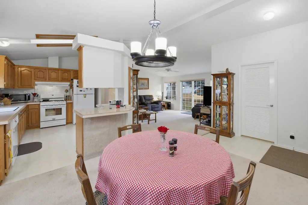 2431 Mcintosh Loop Missoula MT 59801