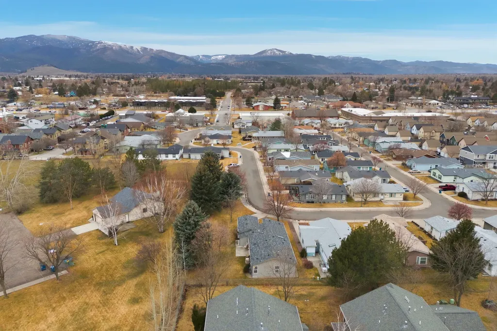 2431 Mcintosh Loop Missoula MT 59801
