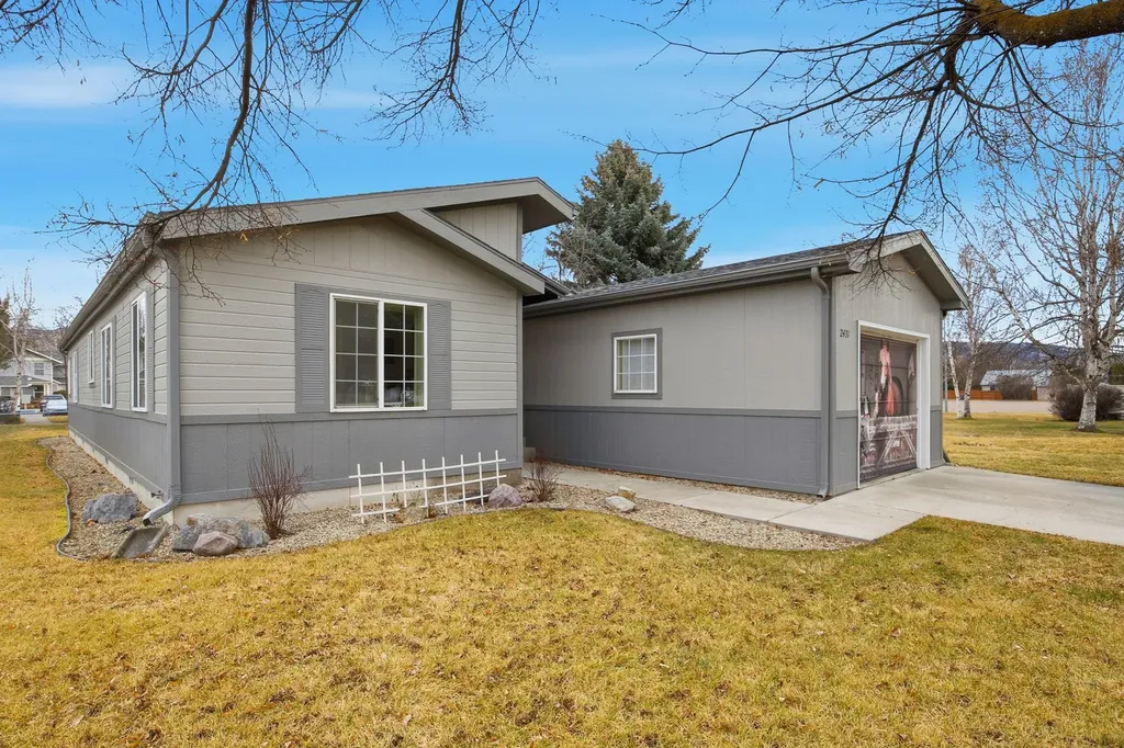 2431 Mcintosh Loop Missoula MT 59801