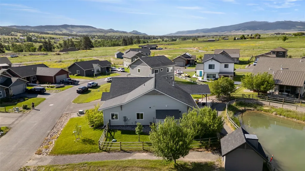 5515 Thimbleberry Loop Helena MT 59602
