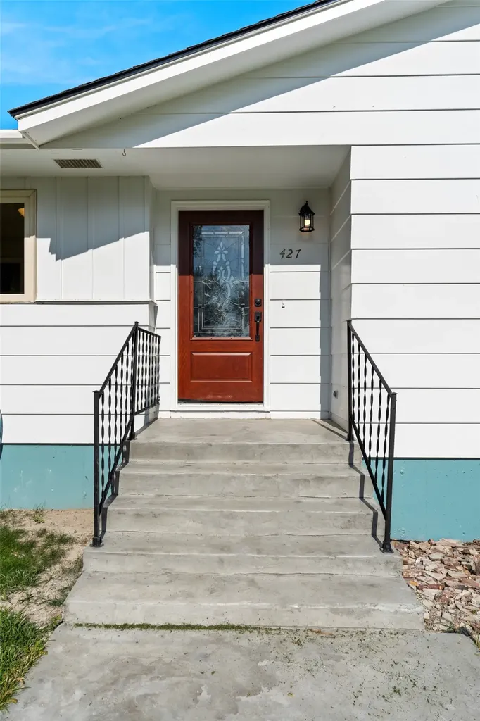 427 S Spruce Street Townsend MT 59644
