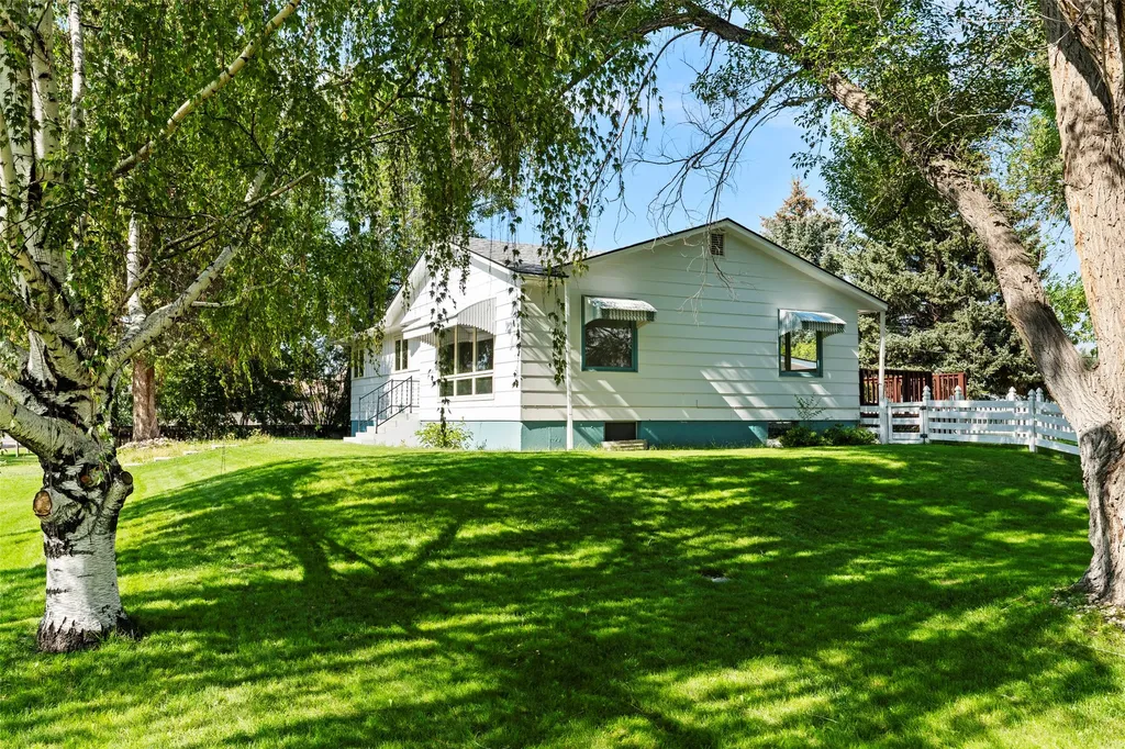 427 S Spruce Street Townsend MT 59644