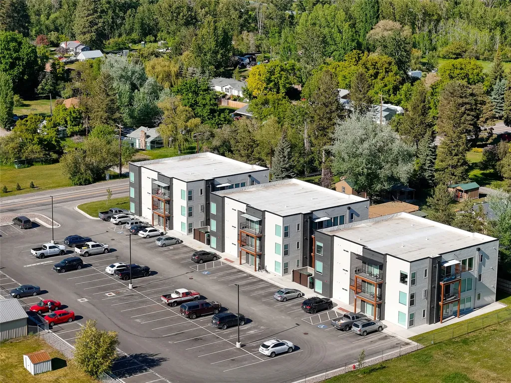 128 E Evergreen Drive Kalispell MT 59901