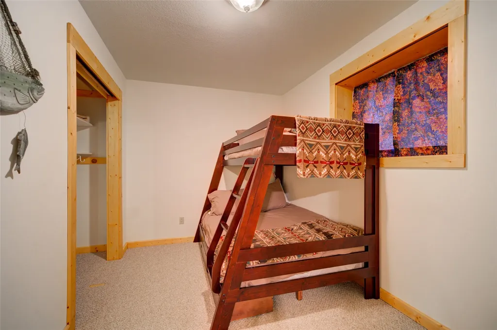 13 Coachman Lane Mcallister MT 59740