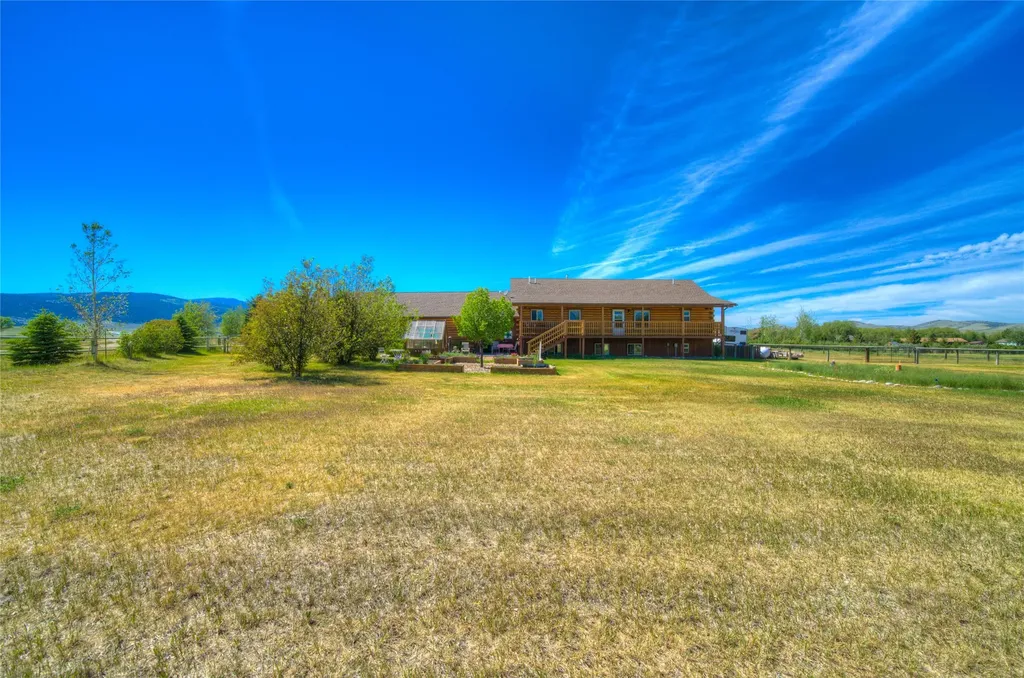 13 Coachman Lane Mcallister MT 59740