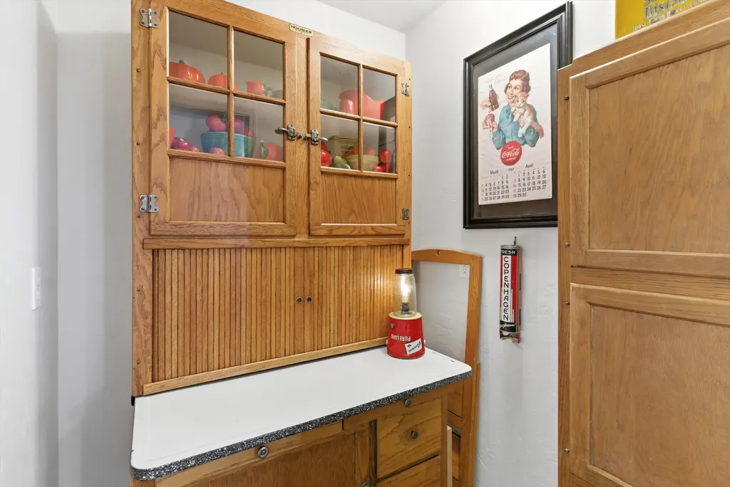 1237 Mackinaw Loop Somers MT 59932