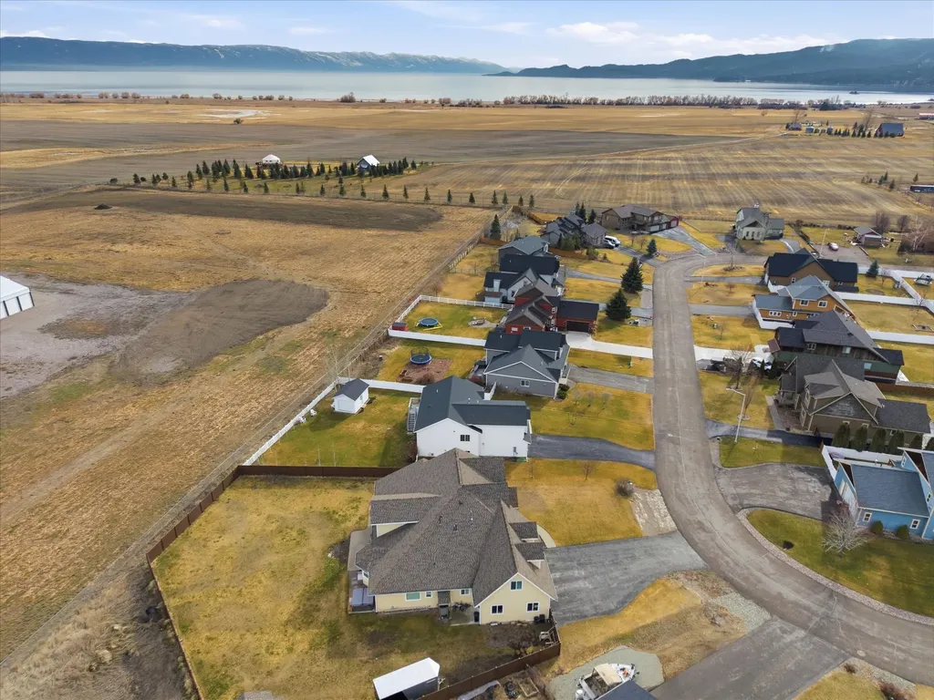 1237 Mackinaw Loop Somers MT 59932