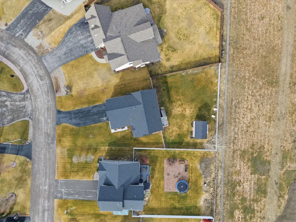 1237 Mackinaw Loop Somers MT 59932