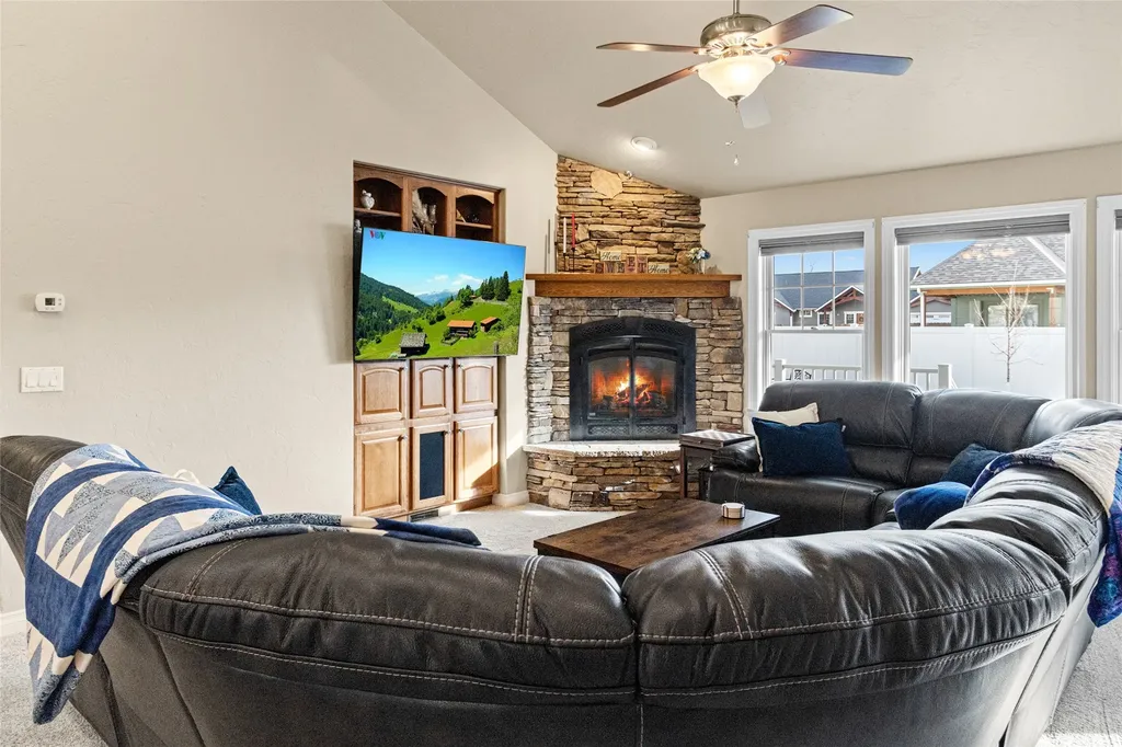 260 Crestview Drive Bigfork MT 59911