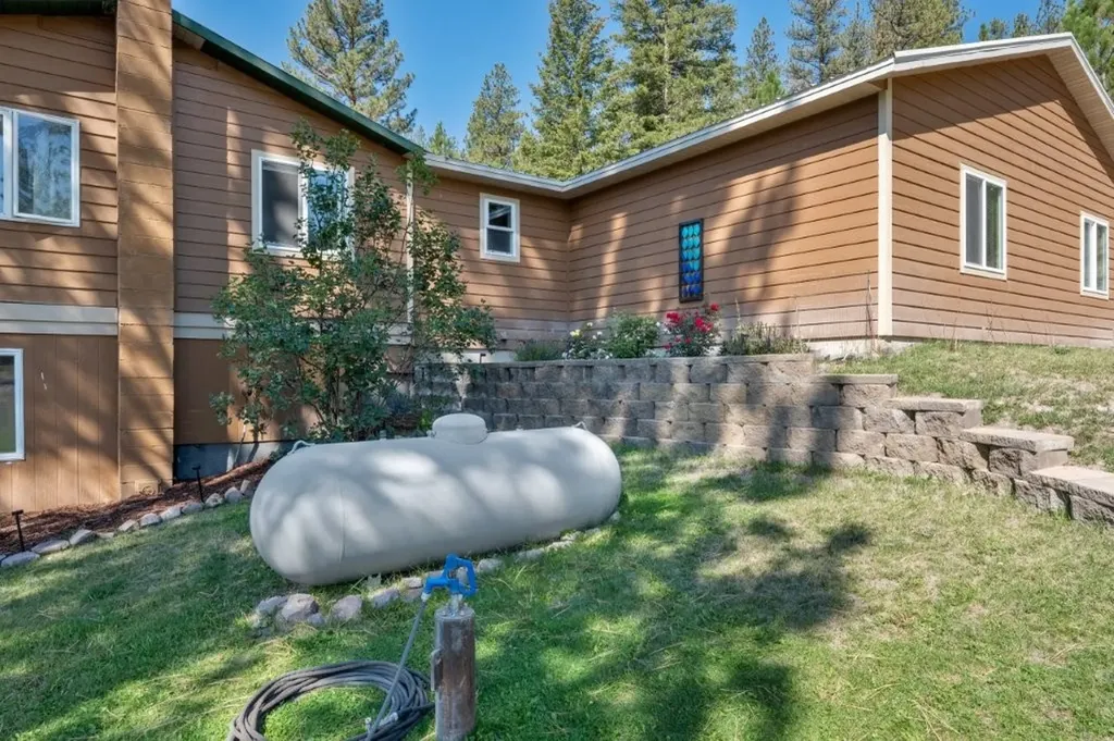 33900 Sheep Camp Road Bonner MT 59823